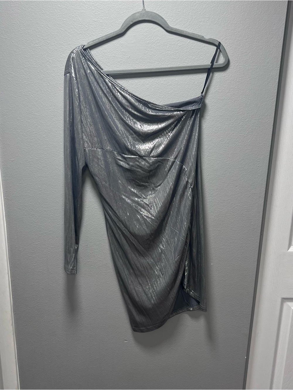 NWT Silver One-Shoulder Metallic Mini Dress Size 8/10